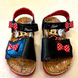 NWOT Minnie sandals little girls size 12!!